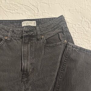 Abercrombie & Fitch woman’s  The loose  High Rise Jeans